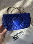 Малка чантичка Moschino