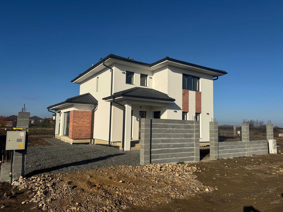 Proprietar vând casă zona Martinesti / Odoreu, strada Diana