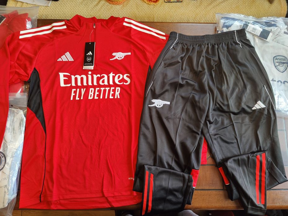 Тренировъчен футболен екип Arsenal 25/26