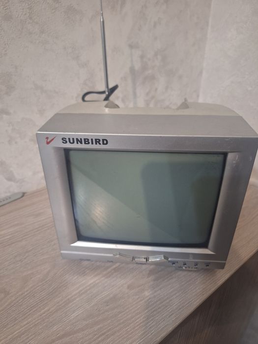 Мини телевизор б/у