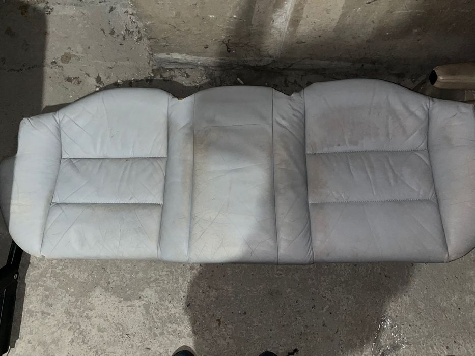 Здравейте продава се кожен салон за Е34