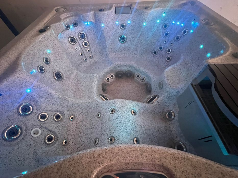 Jacuzzi spa piscină ciubăr Balboa