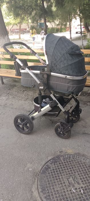 Продам детскую коляску