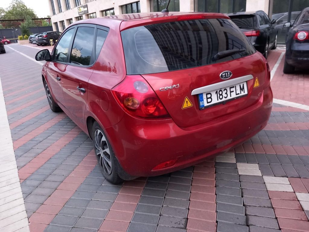 Vând KIA Ceed 2009, benzină +GPL, mașina stare foarte bună acte la zi