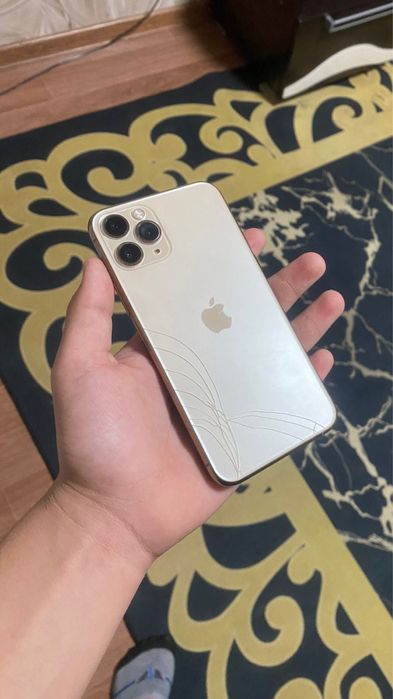 Айфон 11 про.