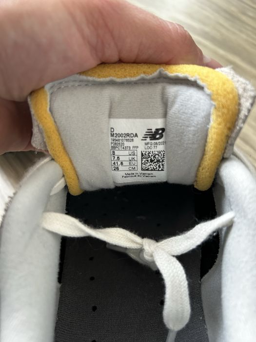 New Balance 2002R