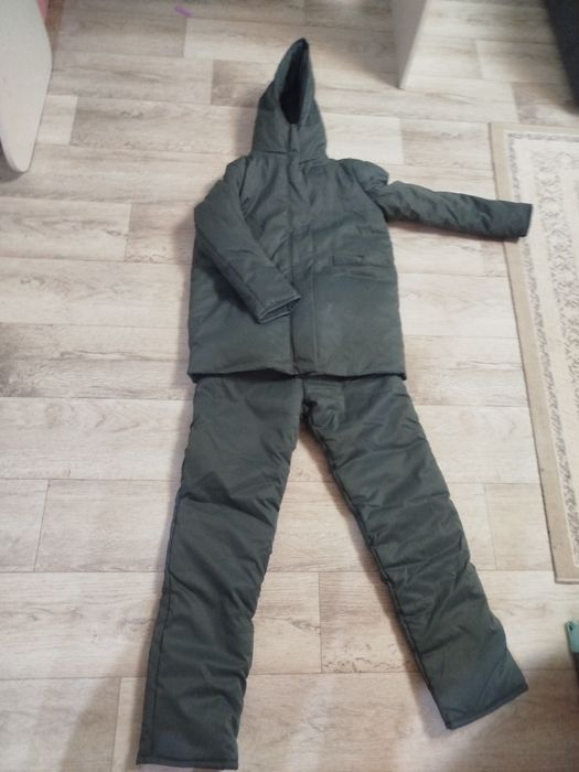 Продам новый женский лыжный костюм