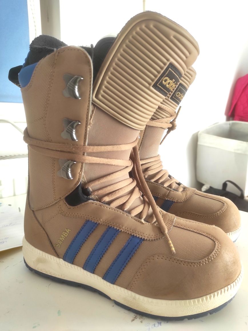 Boots Adidas Samba, marime 40, flex 5.