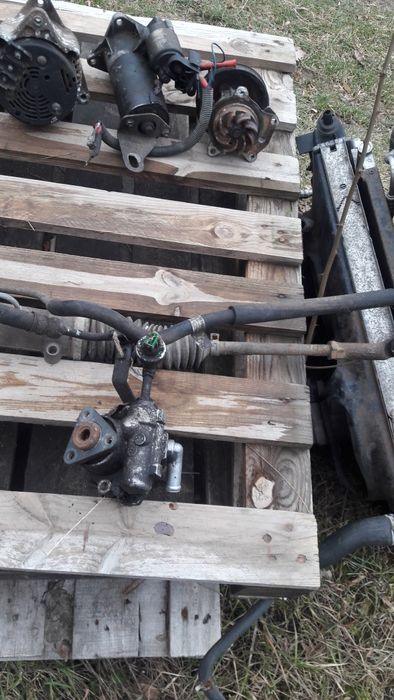 Vănd caseta directie,pompa apa,alternator,electromotor,radiatoare apa