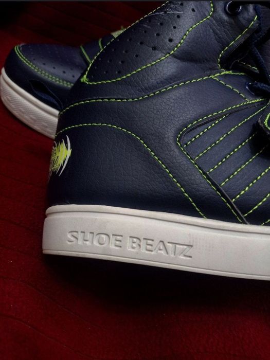 Из США , подростковая обувь, бренда BEATZ BOYS SHOES SZ4 BLUETOOTH