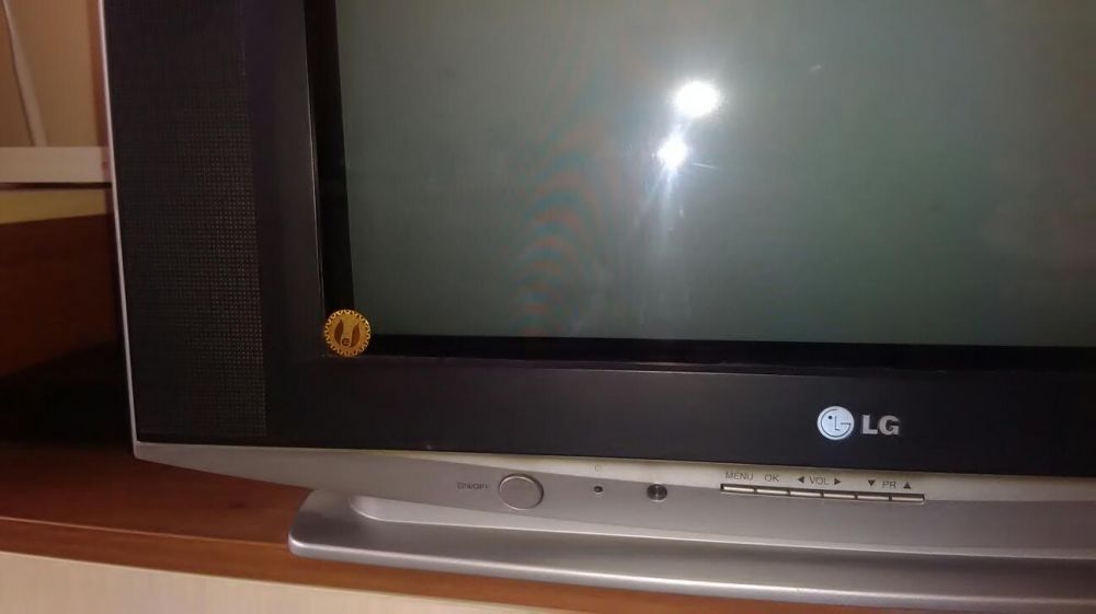 Протектор силициев, пазещ от вредните електровълни на телефони и др.