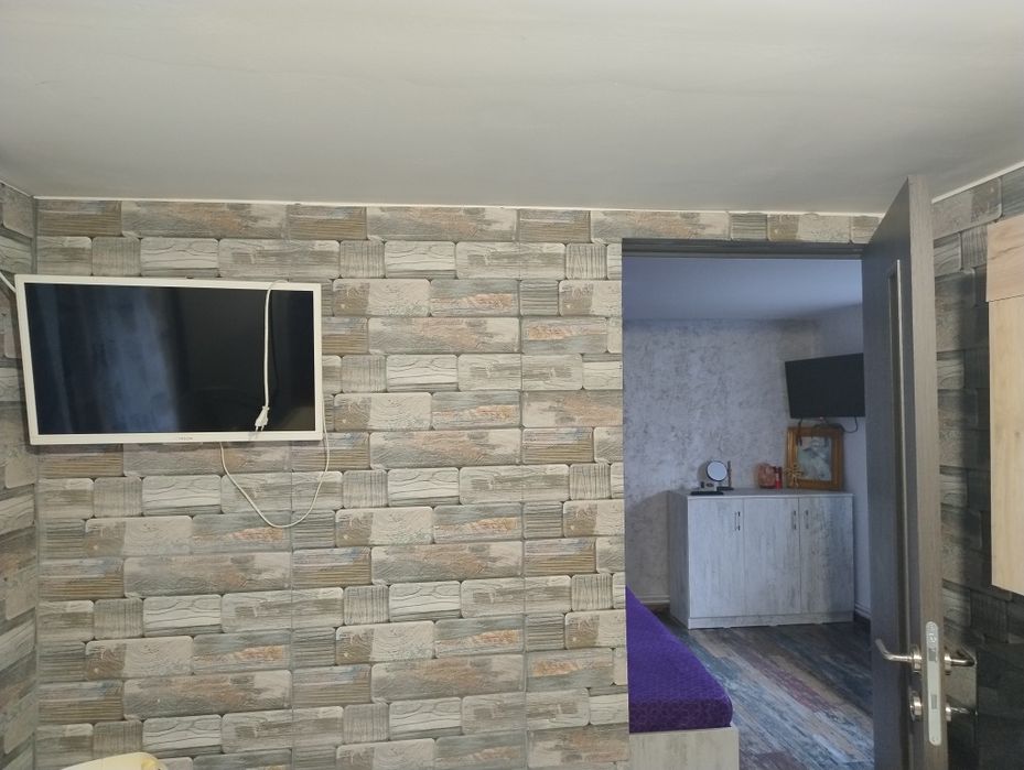 Ofer spre închiriere garsoniera căsuță la curte Branesti Ilfov