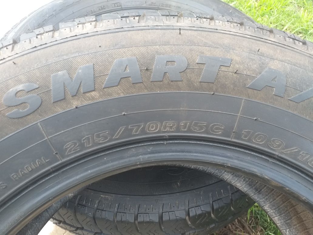 Гуми за Бус 215/70/15С