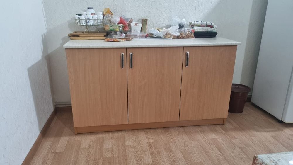 Продам кухонный шкаф