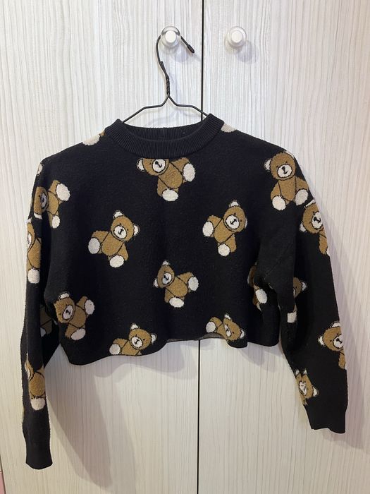 Блуза-половер на марката bershka