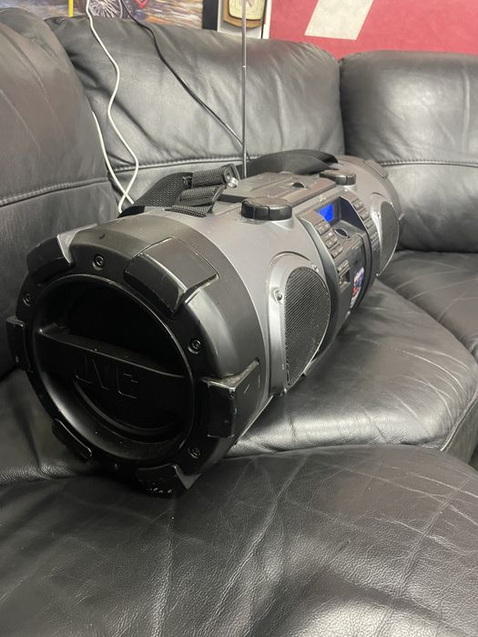 Радио bombox JVC rv-nb70b