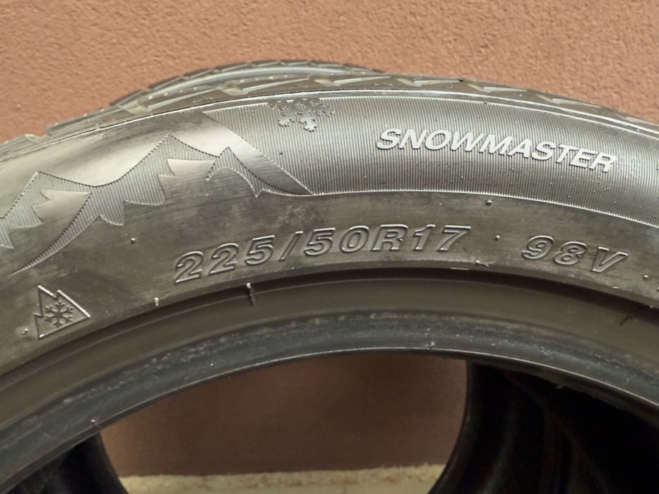 Anvelope iarna 225 50 R17