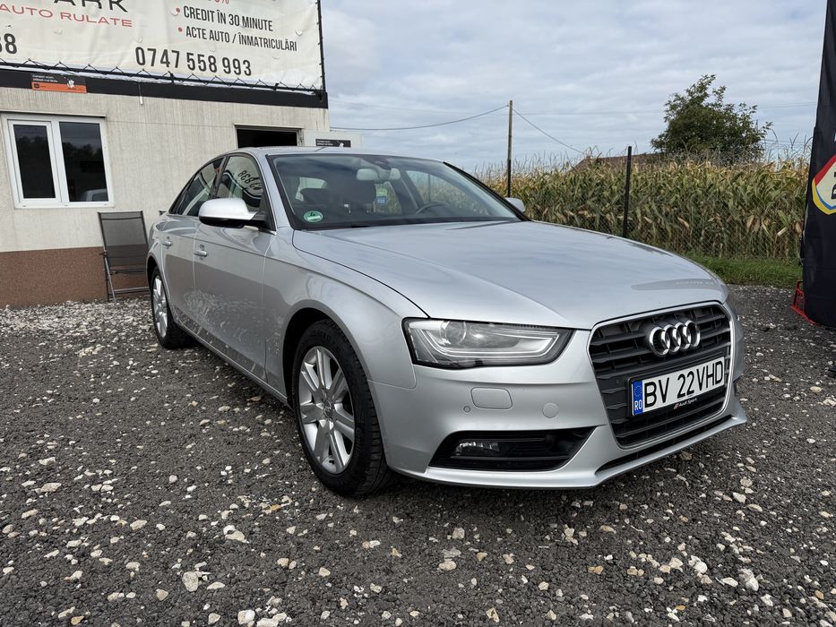 Audi A4 B8  sedan , automat , line assist , distronic , benzina