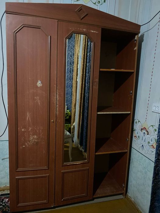 Мебель для спальни кровать диван шкаф