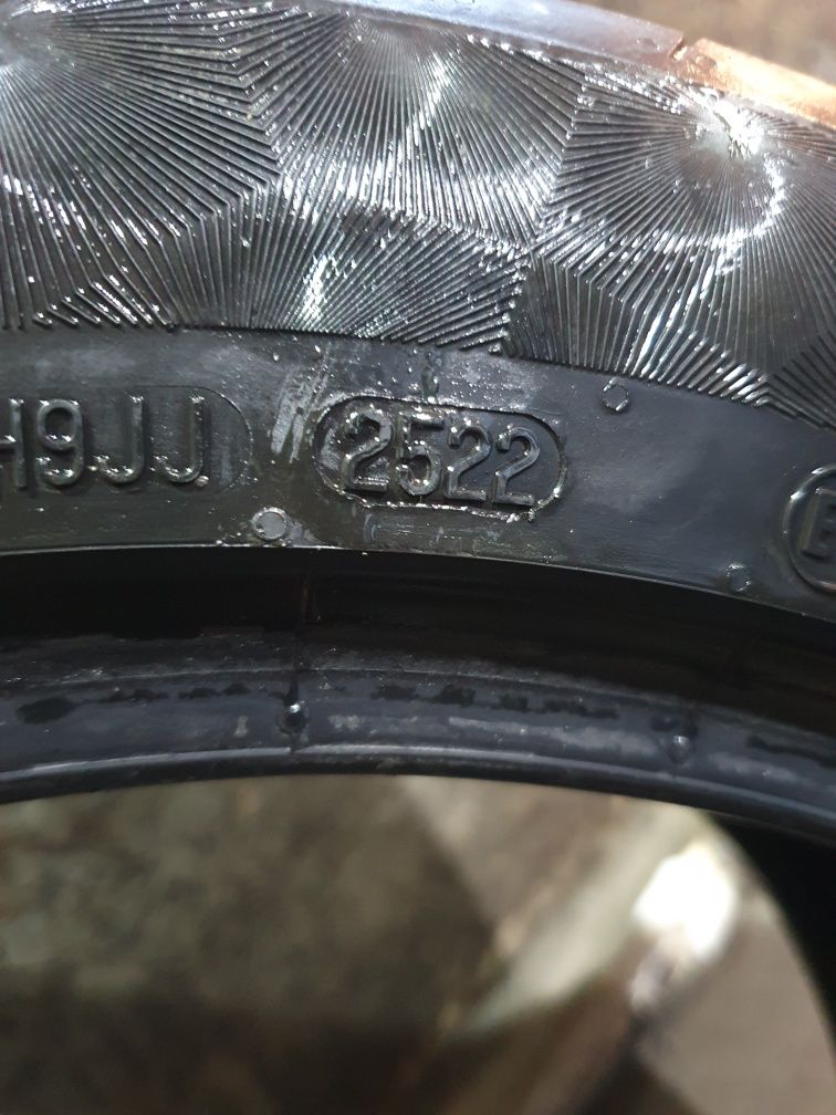 Продам летнюю резину Continental 235/45/R18