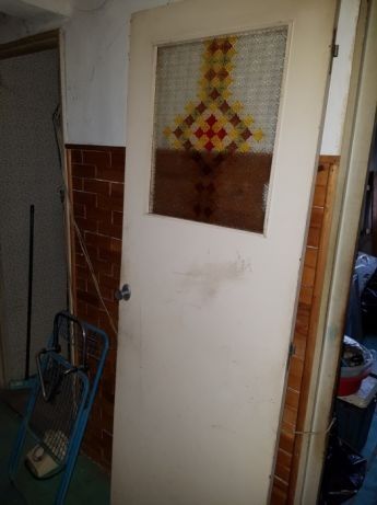 Usi interior de vanzare și geamuri (folosite)
