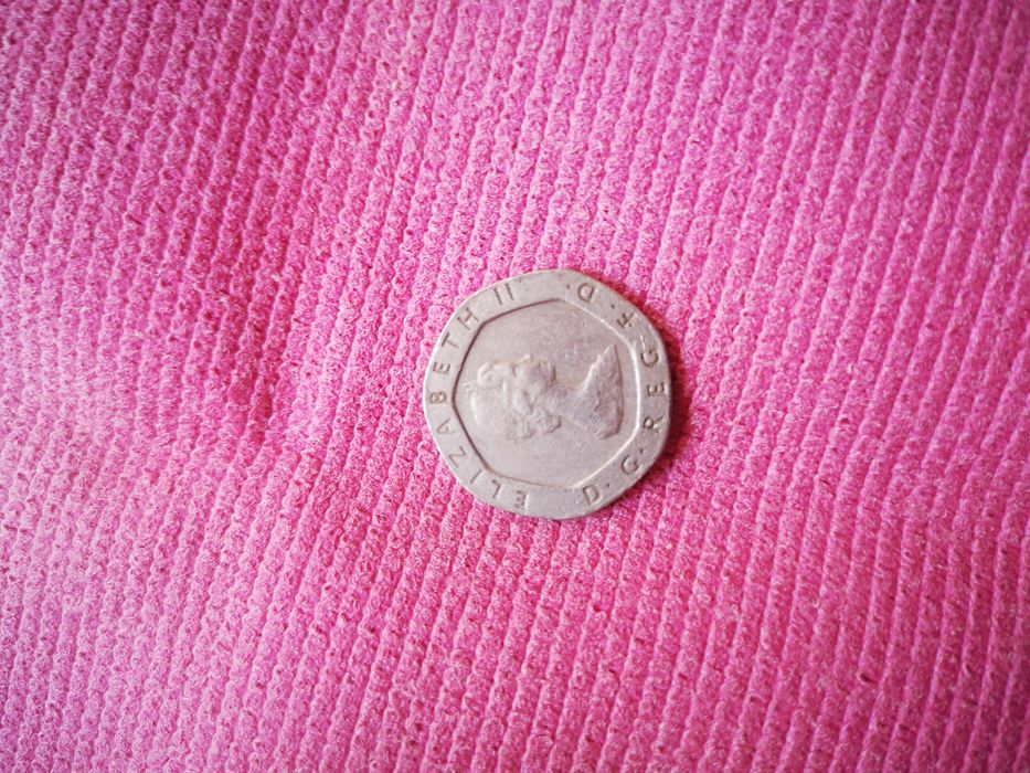 Монета 1983.20 пенса