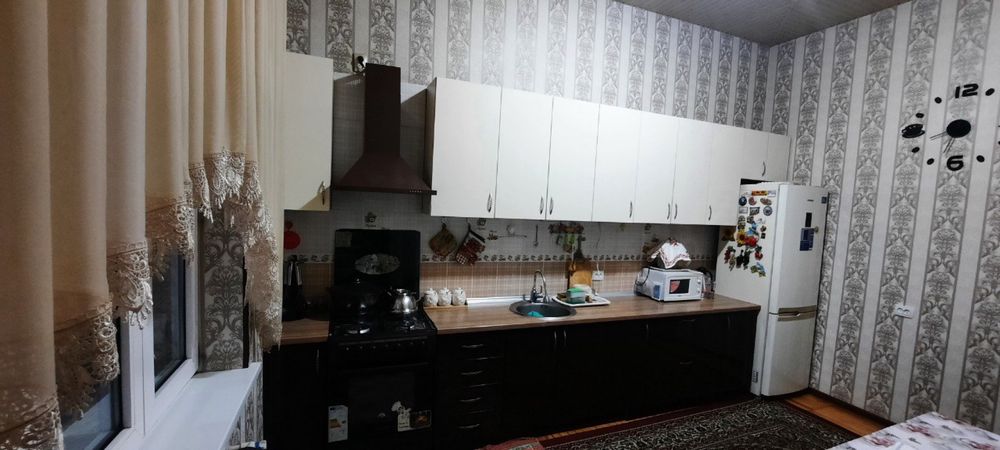 Sergeli Honabod. 3.08 sotix uy sotiladi. Uy uglavoyda joylashgan
