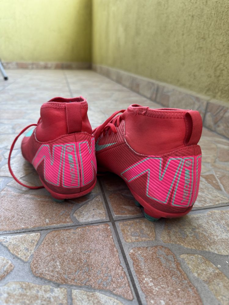 Фитболни обувки Nike