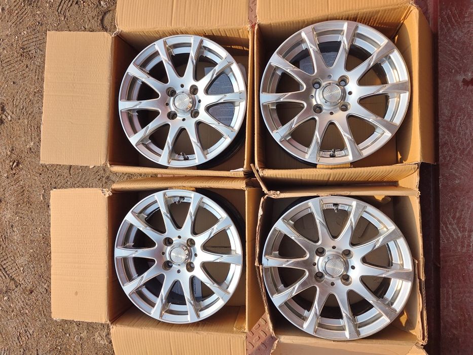 Продам легкосплавные диски R14 в отличном состоянии, 4х100/D67/ET35/J6