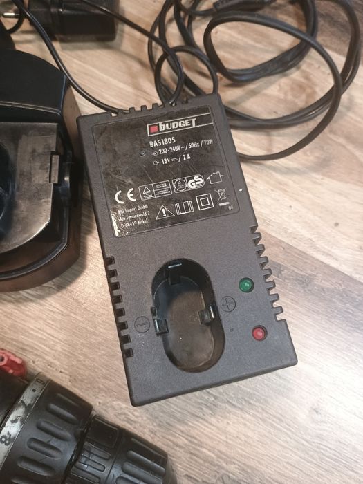 Dezmembrez filetante ,motoare,mandrine ,butoane ,tranzistoare