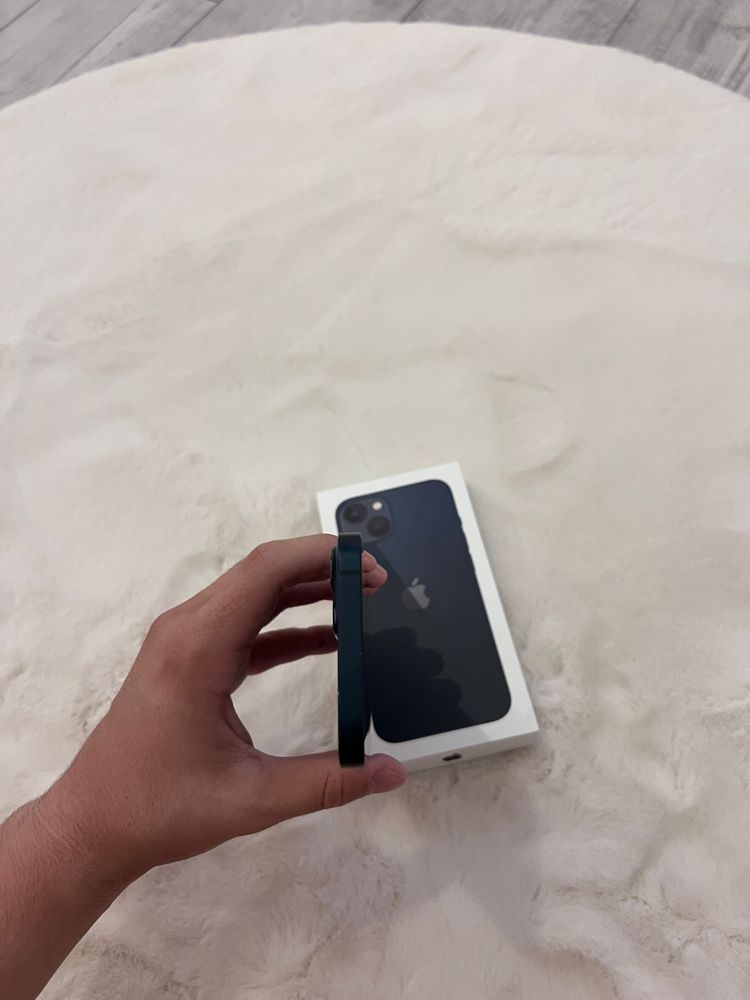 Iphone 13 midnight