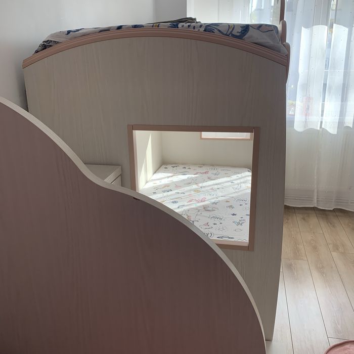 Pat supraetajat pentru fete,deosebit!