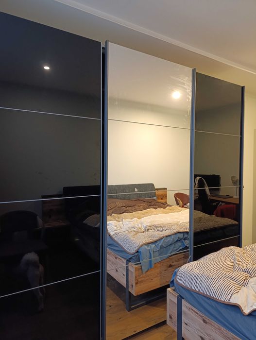 Продавам гардероб