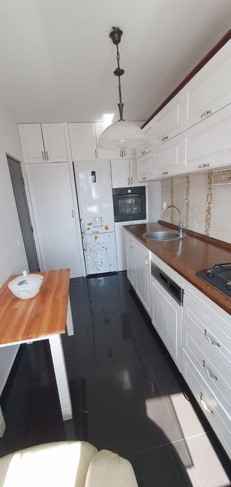 PF Vand apartament 3 camere, 60mp, parcare, 2 balcoane,  la 2 minute d