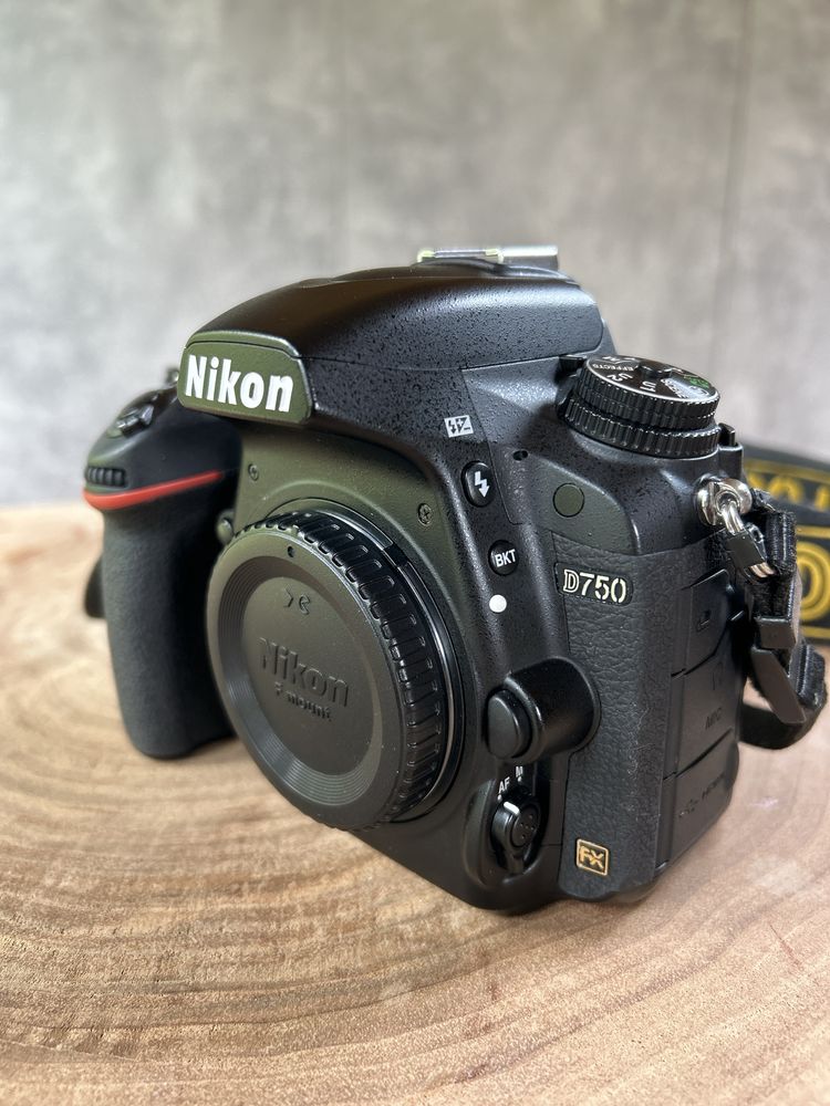 Nikon D 750 DSRL