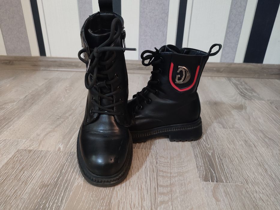 Демисезонная обувь на девочку