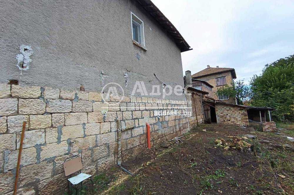 Продава се Къща в с. Гецово, Област Разград - 142 кв.м за 647 €/кв.м - Снимка #13