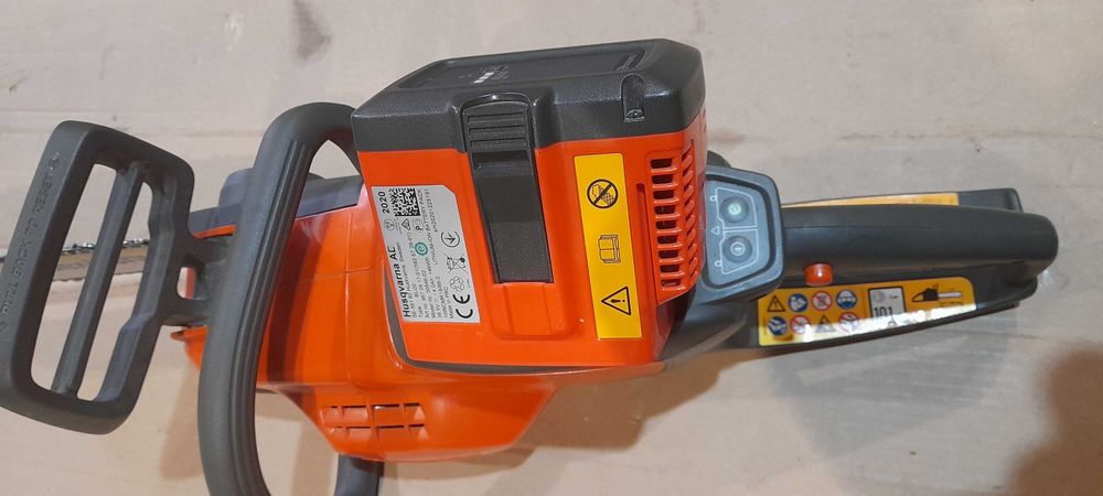 Акумулаторна резачка хускварна