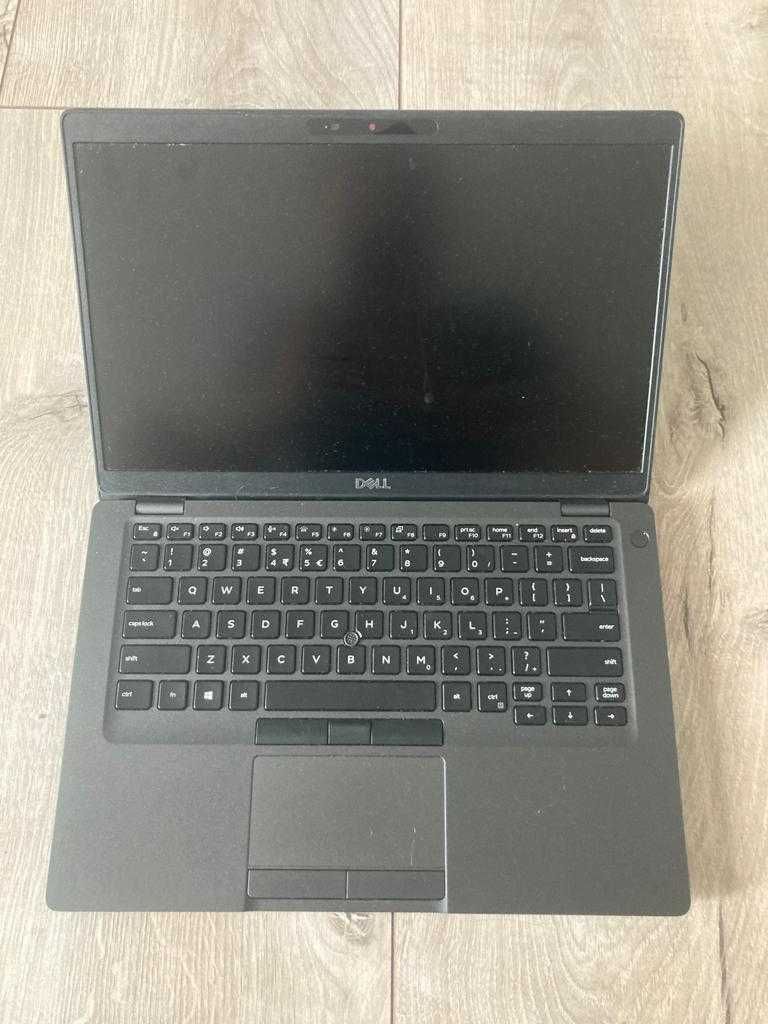 Vand Laptop Dell Latitude 5400