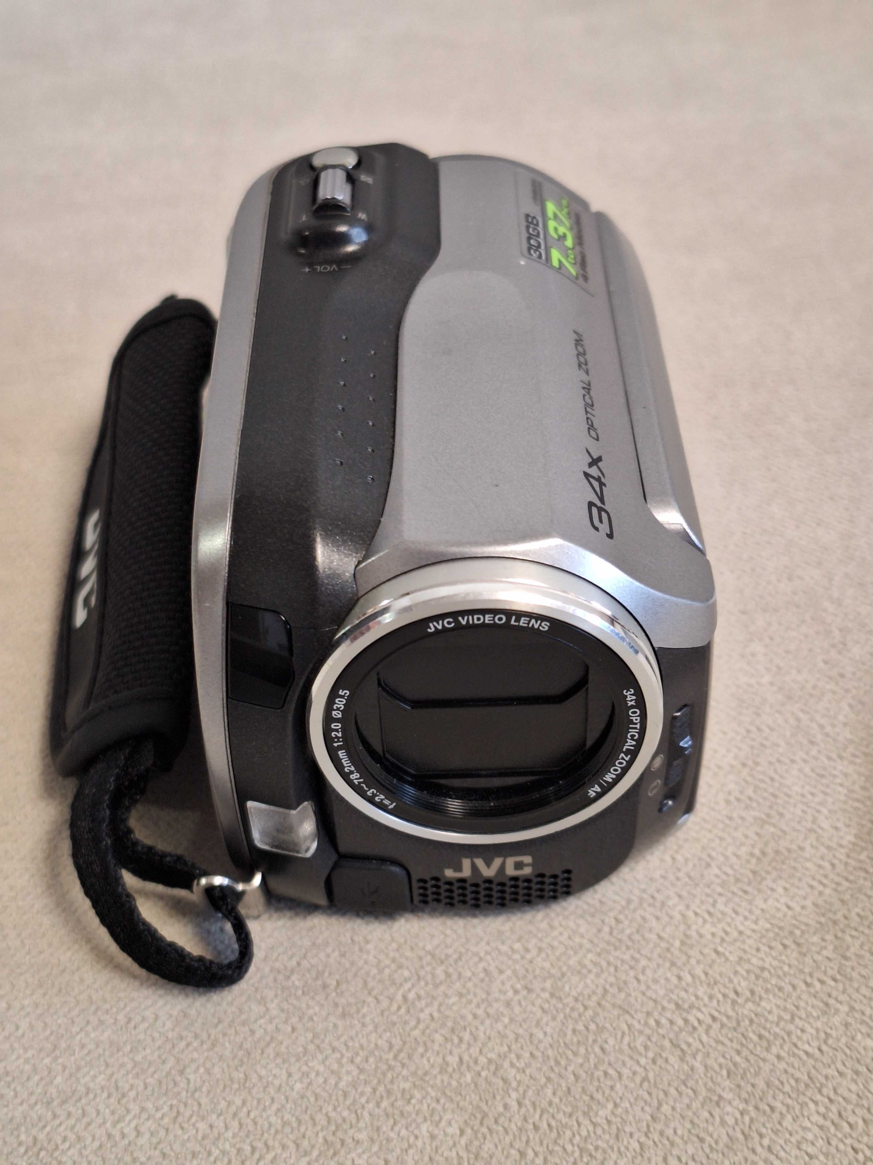 Продавам Видеокамера JVC Everio G GZ-MG135 Harddisk Camcorder