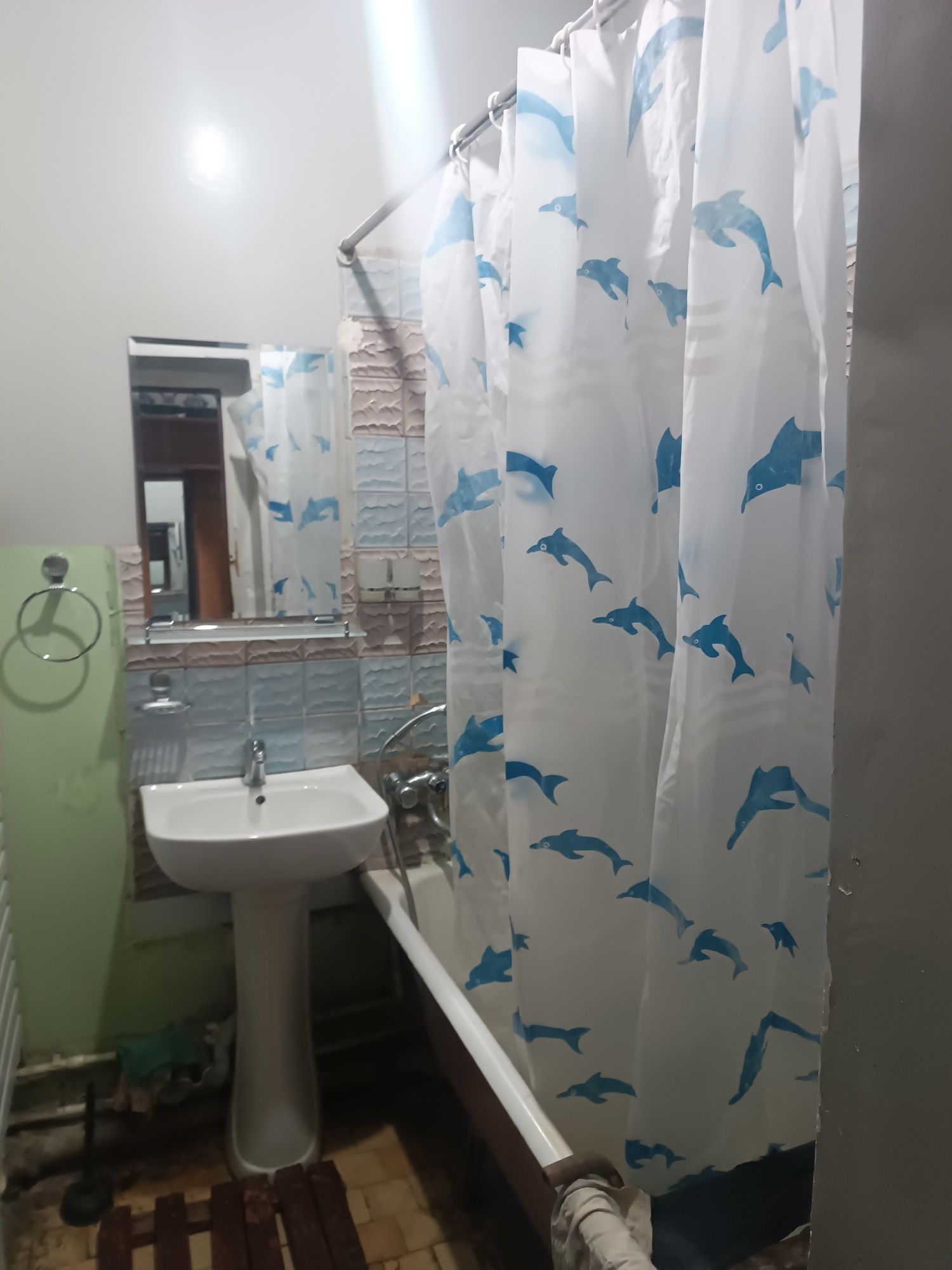 Тинчлик метродан ижарага уй бор