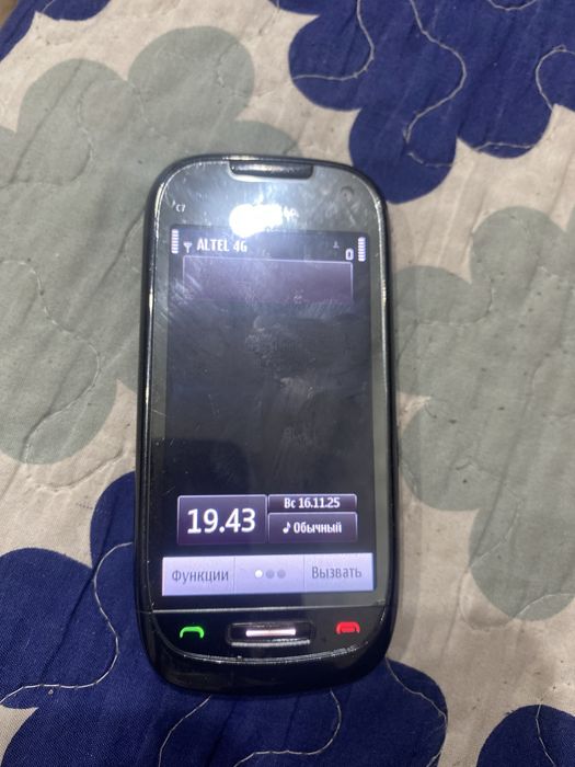 Продаю нокиа С7