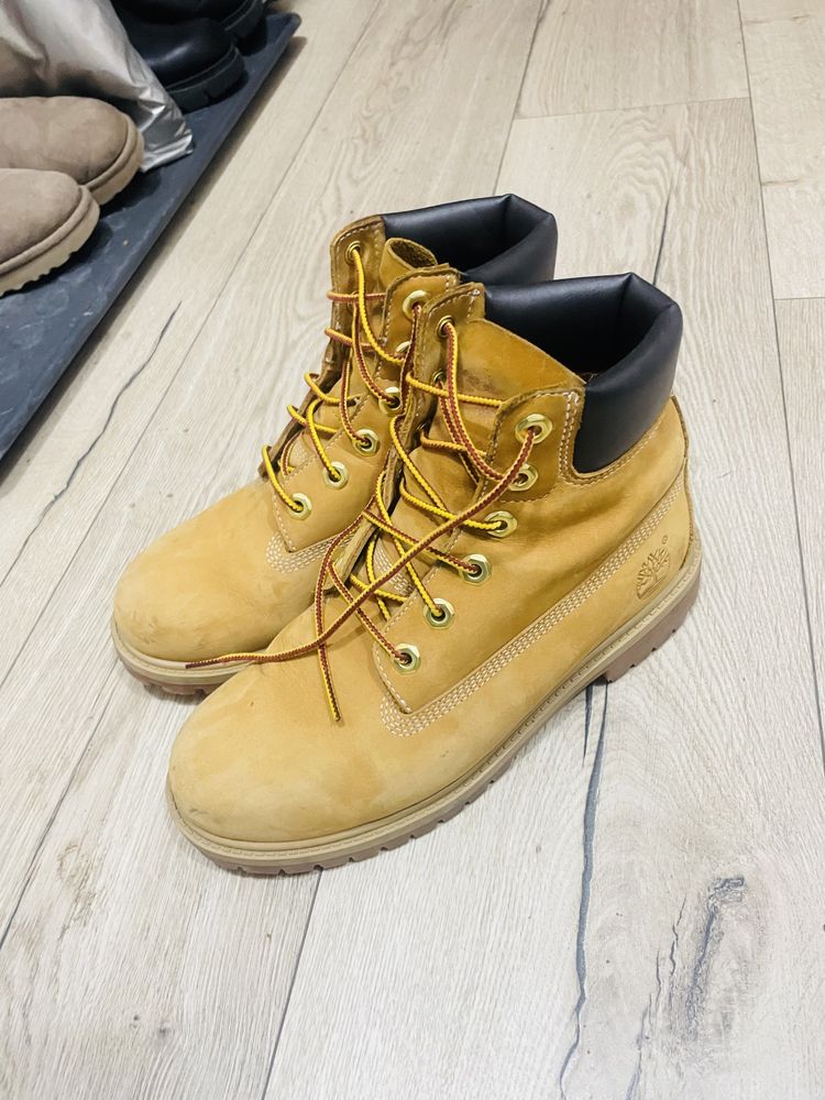 Боти класически timberland 37