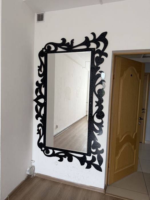 Продам кушетку новая и зеркало