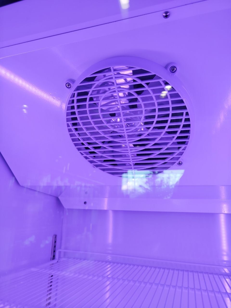 Витринная морозилка 920L