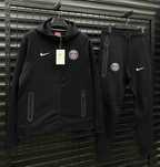 Нова колекция!Мъжки екипи Nike Tech Fleece