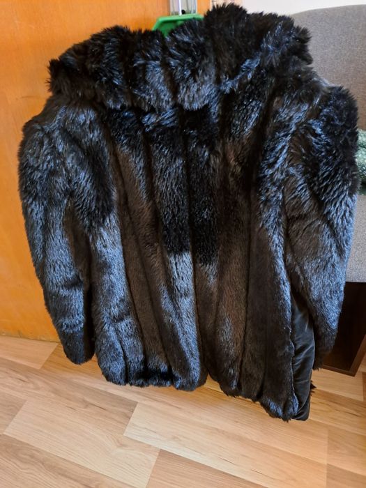 Haina blana artificiala