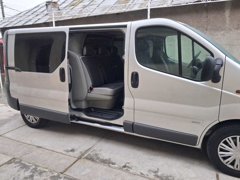 Opel Vivaro Model Lung 2014 Euro5