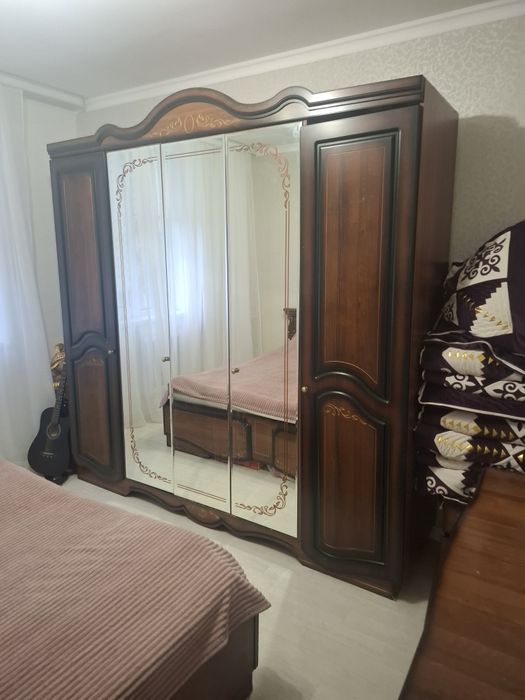 Срочно ! Продам Спальный гарнитур 5ти дверный цвет каричневай в г Акса