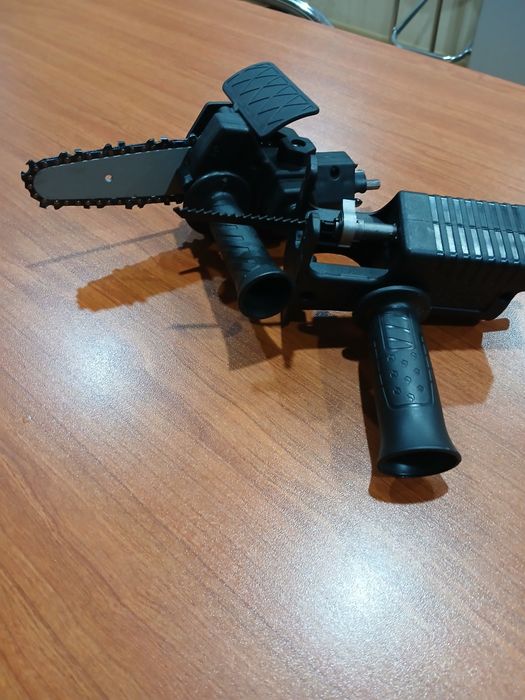 Две насадки на электродрель или шуроповерт.